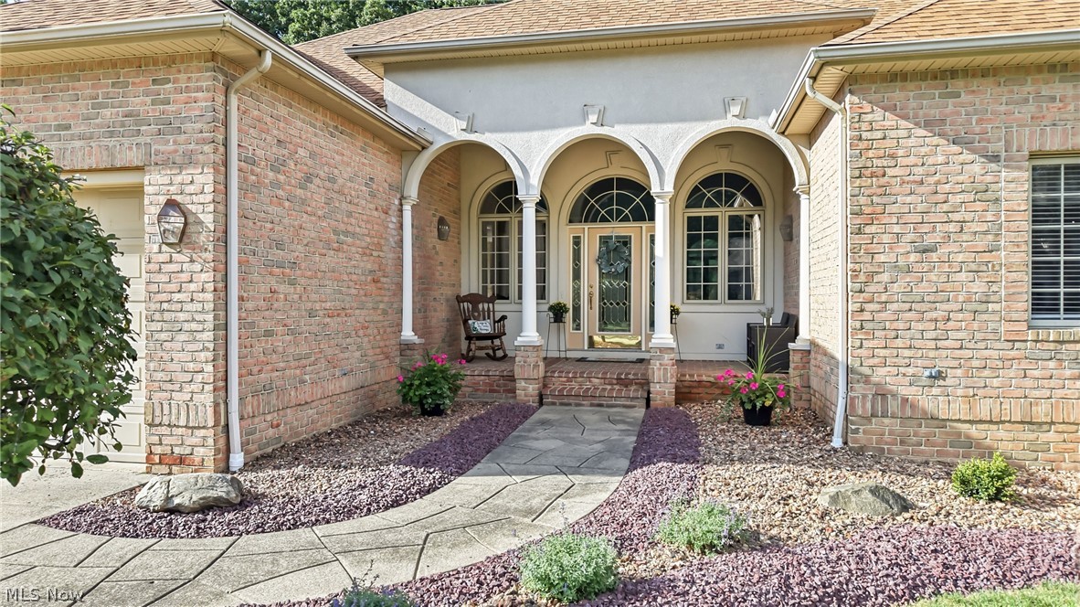 40 White Oak Court Canfield OH 44406
