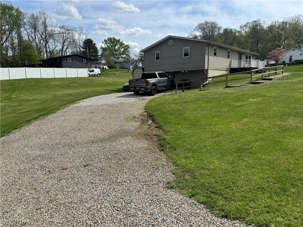 2140 Potts Lane Zanesville OH 43701