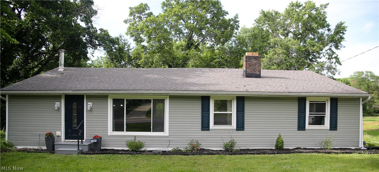 1087 Krumroy Road Akron OH 44306