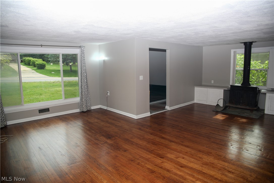 1087 Krumroy Road Akron OH 44306