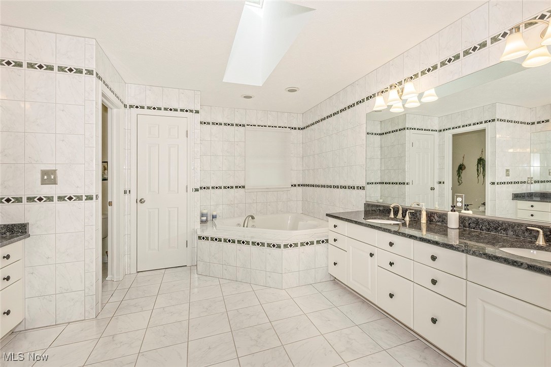 225 Linwood Lane Aurora OH 44202