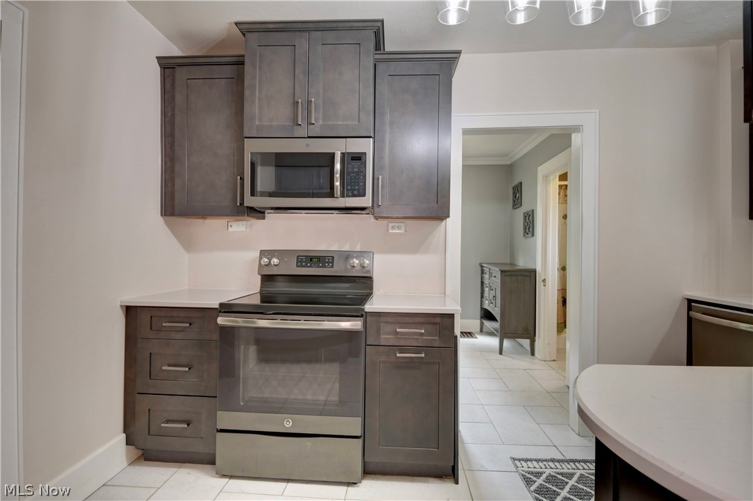364 Clinton Avenue Akron OH 44301