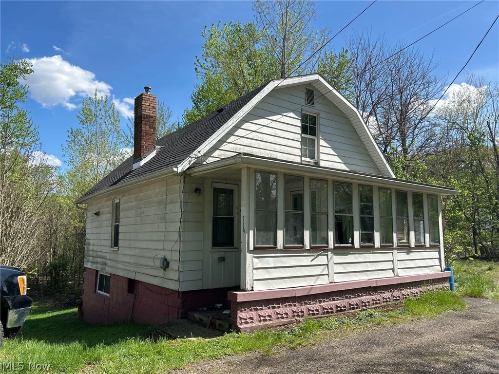 119 Belle Alley Uhrichsville OH 44683