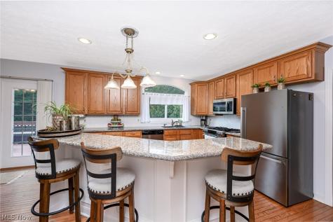 4360 Oakmont Drive Copley OH 44321