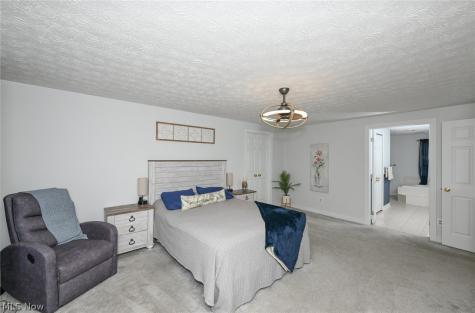 4360 Oakmont Drive Copley OH 44321