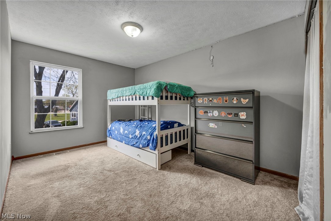 1086 Peach Boulevard Willoughby OH 44094