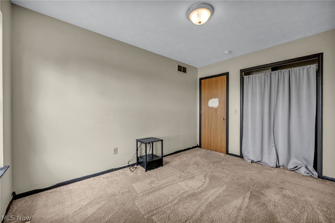 1086 Peach Boulevard Willoughby OH 44094