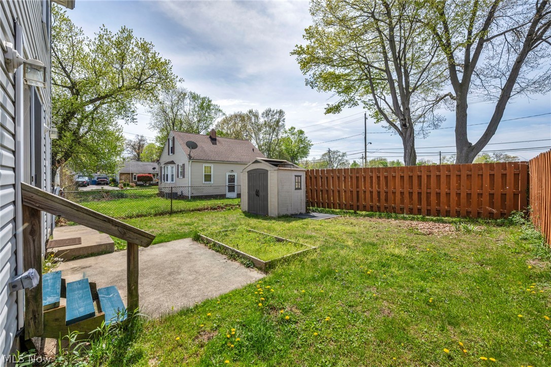 1086 Peach Boulevard Willoughby OH 44094