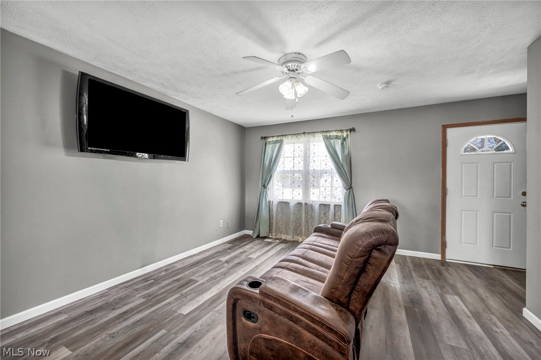 1086 Peach Boulevard Willoughby OH 44094
