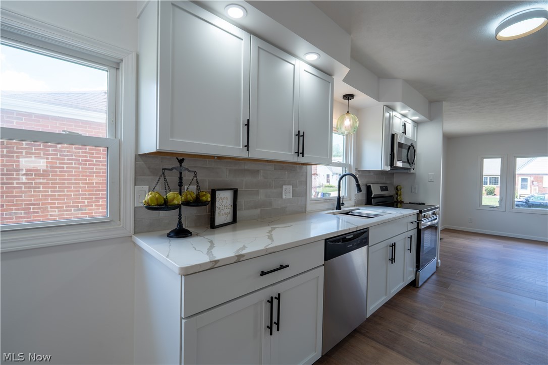 1042 Leighton Avenue Cuyahoga Falls OH 44221