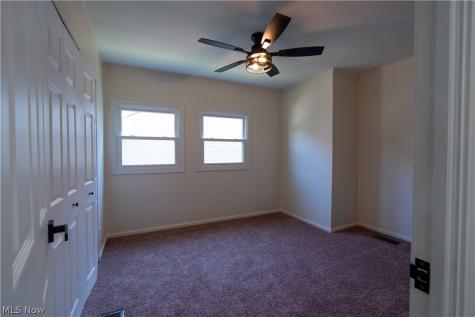 1042 Leighton Avenue Cuyahoga Falls OH 44221