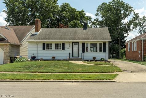 1042 Leighton Avenue Cuyahoga Falls OH 44221