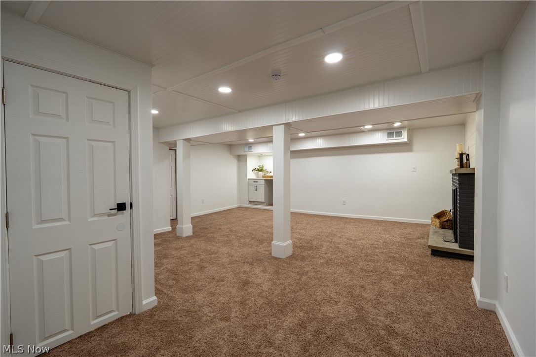 1042 Leighton Avenue Cuyahoga Falls OH 44221