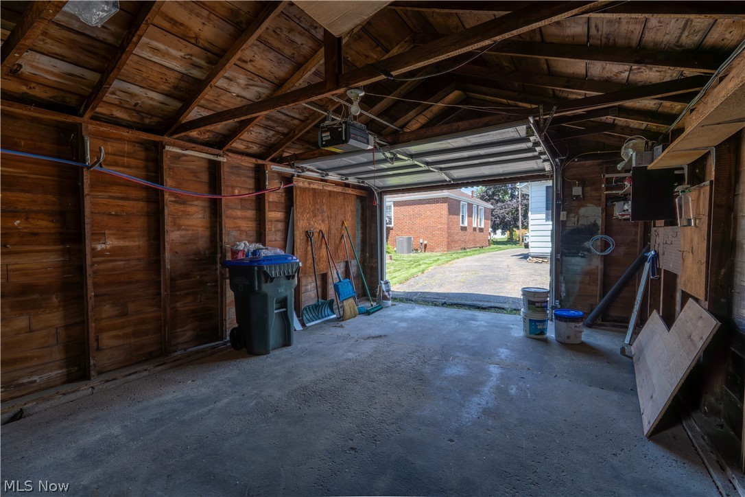 1042 Leighton Avenue Cuyahoga Falls OH 44221