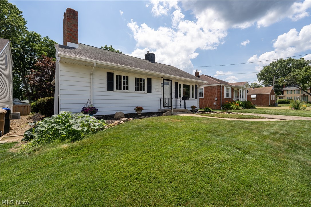 1042 Leighton Avenue Cuyahoga Falls OH 44221