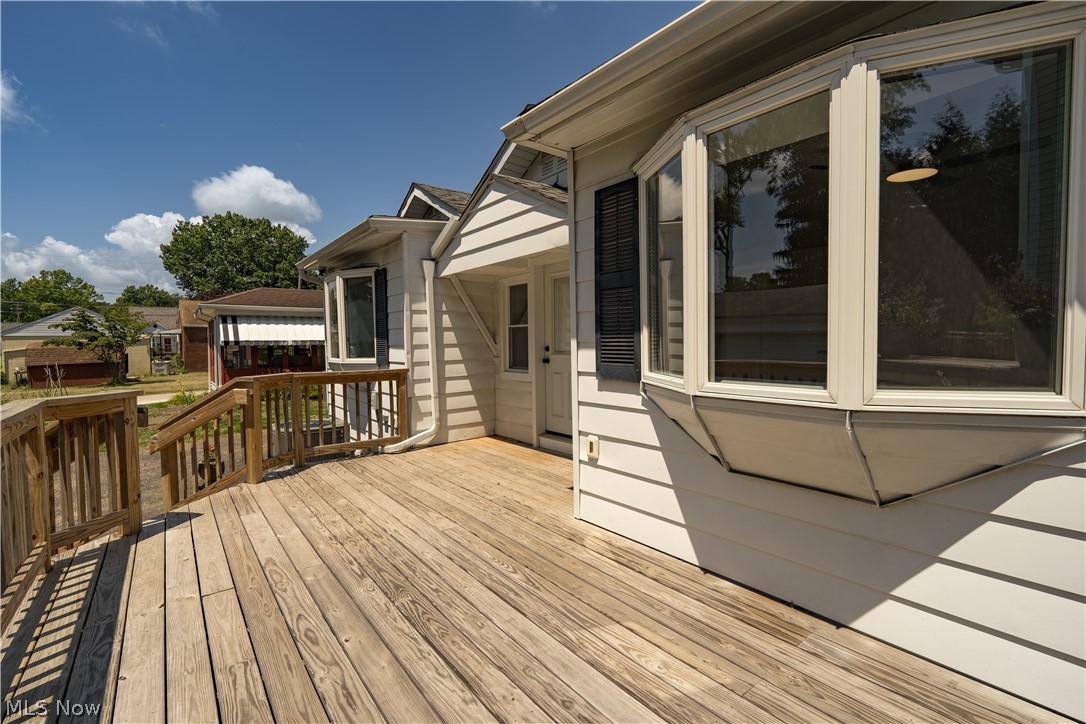 1042 Leighton Avenue Cuyahoga Falls OH 44221