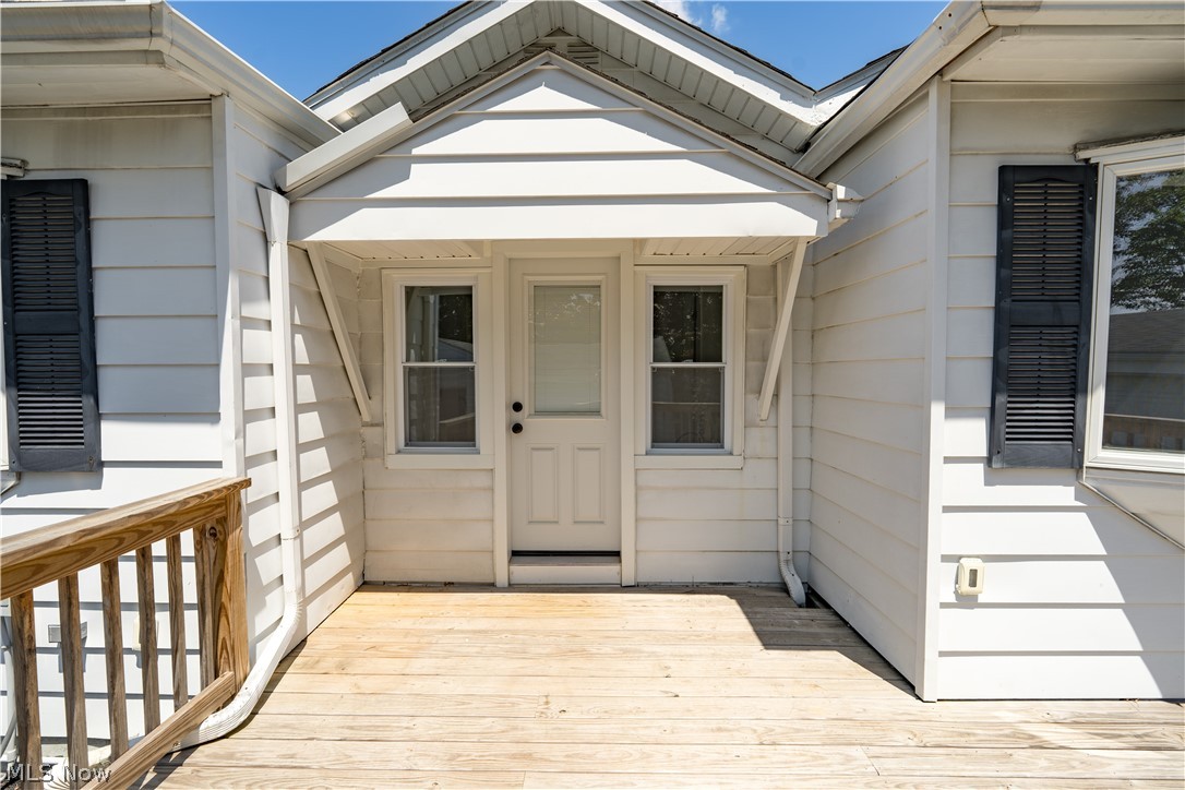 1042 Leighton Avenue Cuyahoga Falls OH 44221