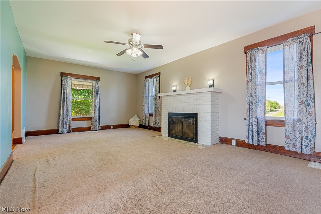 10725 Lisbon Street Louisville OH 44641