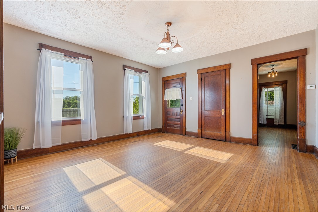 10725 Lisbon Street Louisville OH 44641