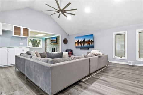 11832 Mapleridge Drive North Royalton OH 44133