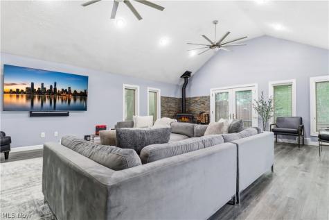 11832 Mapleridge Drive North Royalton OH 44133