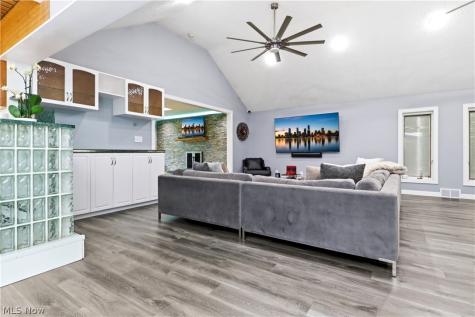 11832 Mapleridge Drive North Royalton OH 44133