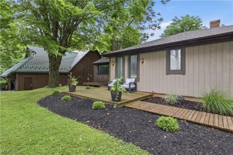 11832 Mapleridge Drive North Royalton OH 44133