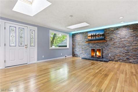 11832 Mapleridge Drive North Royalton OH 44133