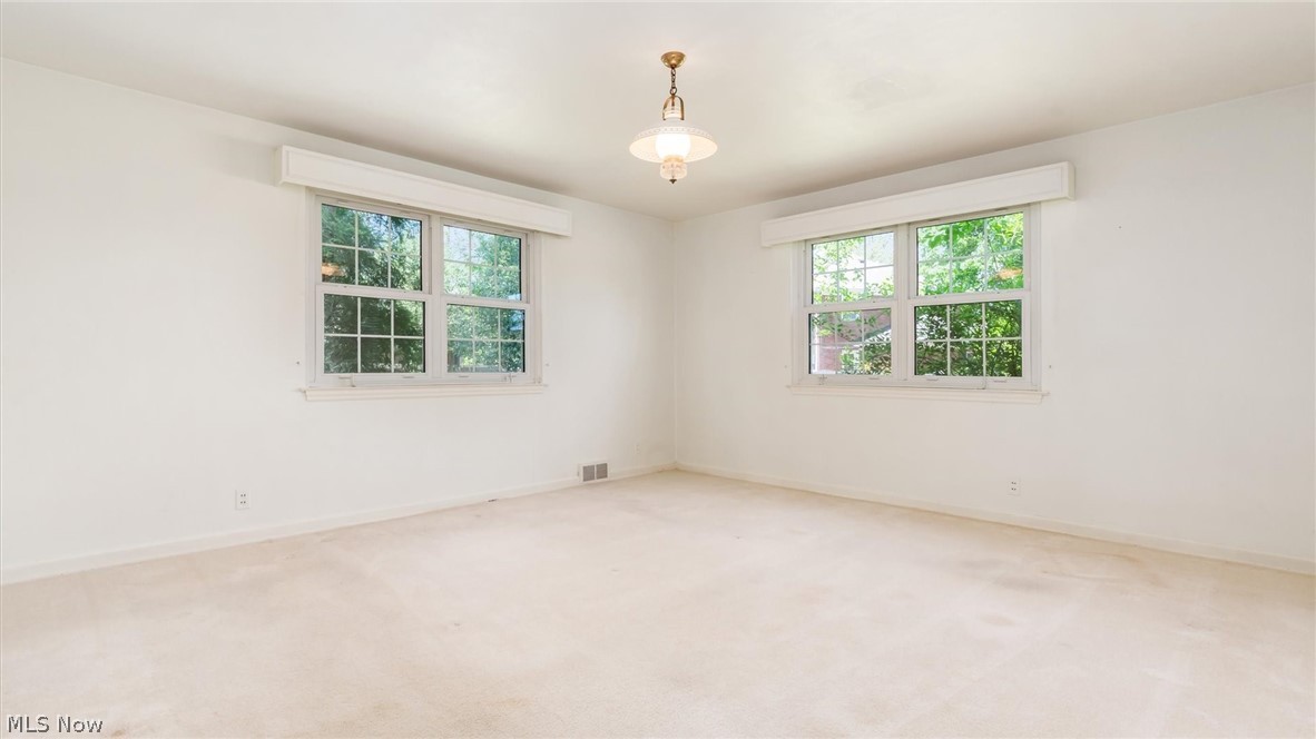 3155 E Highland Drive Zanesville OH 43701