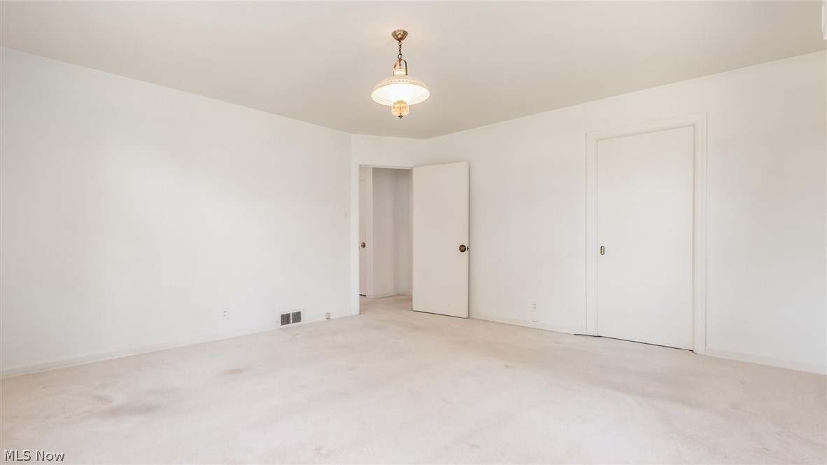3155 E Highland Drive Zanesville OH 43701