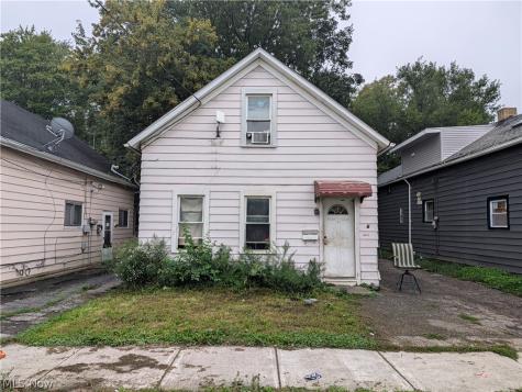 3812 E 54th Street Cleveland OH 44105
