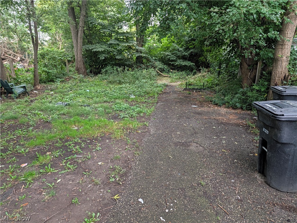 3812 E 54th Street Cleveland OH 44105