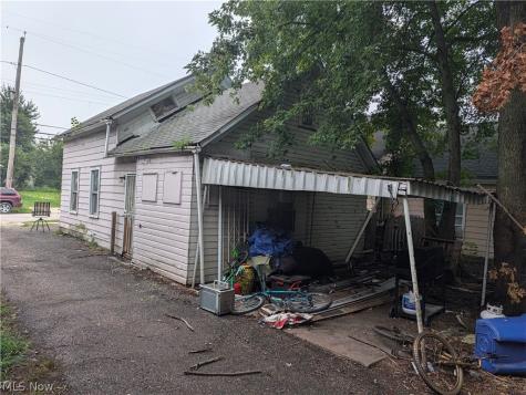 3812 E 54th Street Cleveland OH 44105