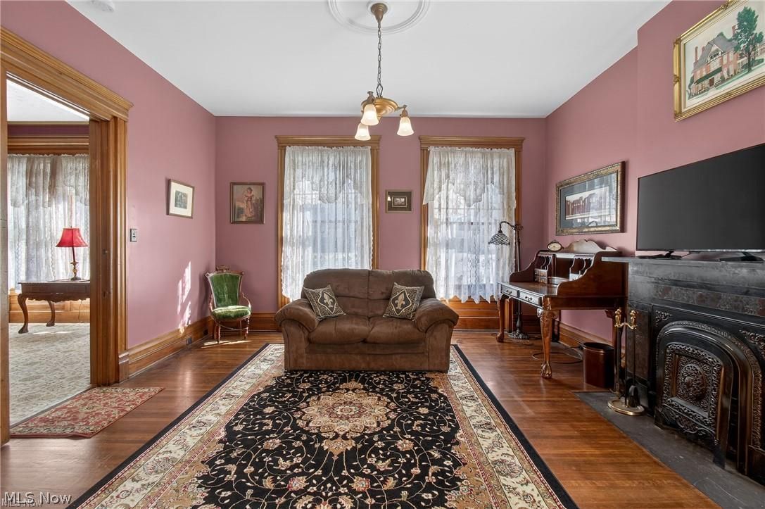 107 4th Street NE Massillon OH 44646