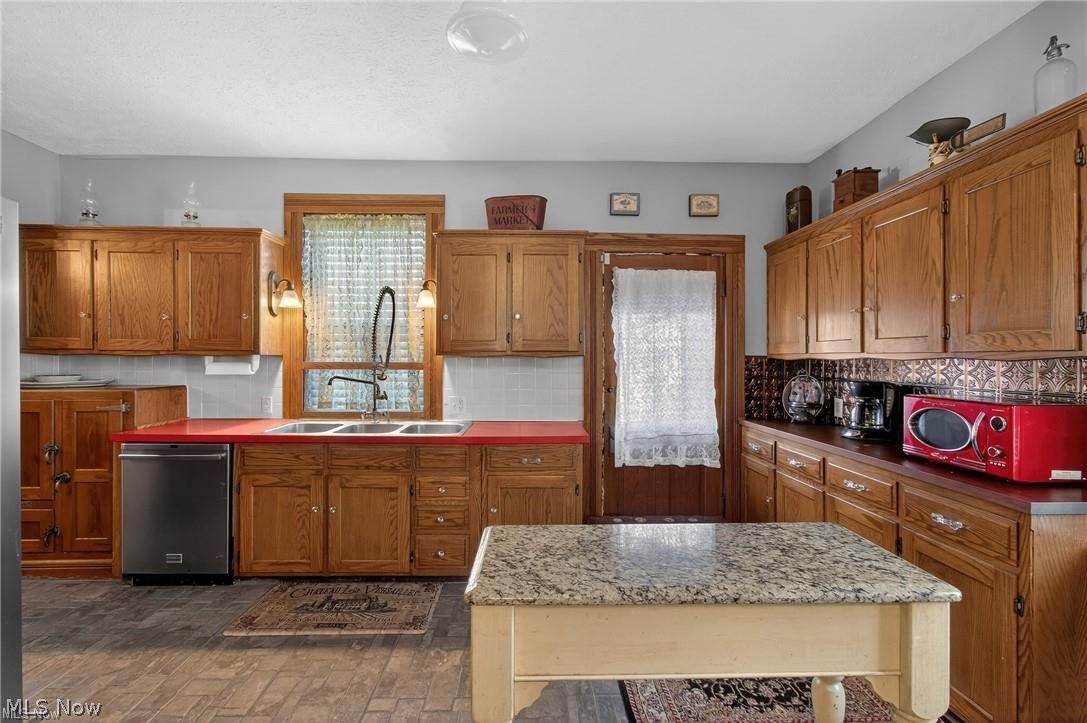 107 4th Street NE Massillon OH 44646