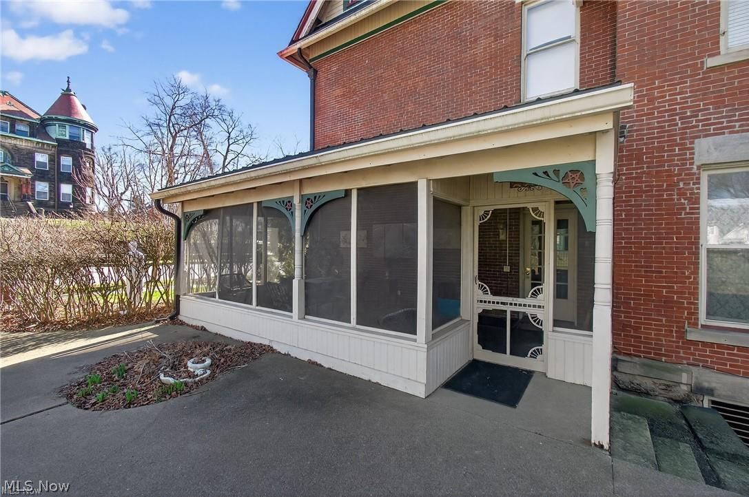107 4th Street NE Massillon OH 44646