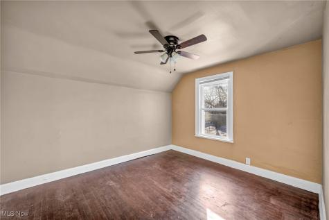 14410 Darwin Avenue Cleveland OH 44110