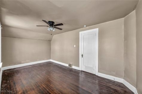 14410 Darwin Avenue Cleveland OH 44110