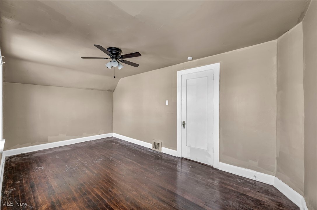 14410 Darwin Avenue Cleveland OH 44110