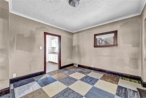 14410 Darwin Avenue Cleveland OH 44110