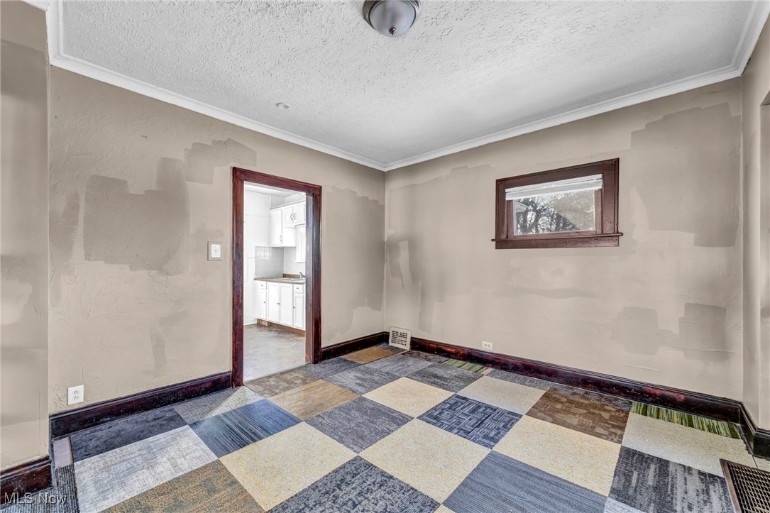 14410 Darwin Avenue Cleveland OH 44110