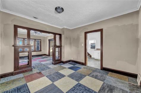 14410 Darwin Avenue Cleveland OH 44110