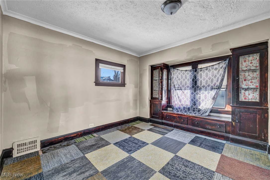 14410 Darwin Avenue Cleveland OH 44110