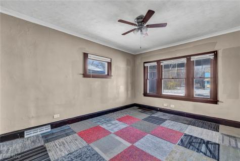 14410 Darwin Avenue Cleveland OH 44110