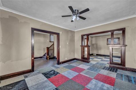 14410 Darwin Avenue Cleveland OH 44110