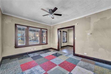 14410 Darwin Avenue Cleveland OH 44110