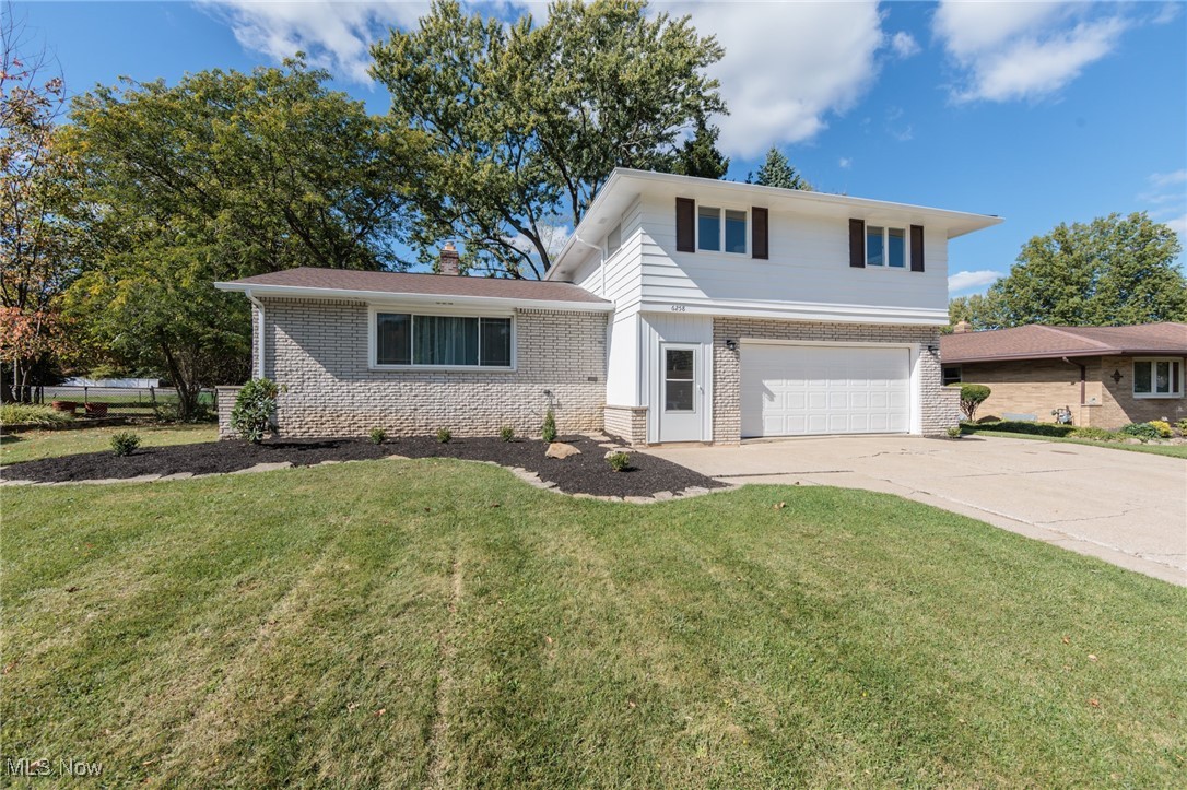 6258 Carlyle Drive Seven Hills OH 44131