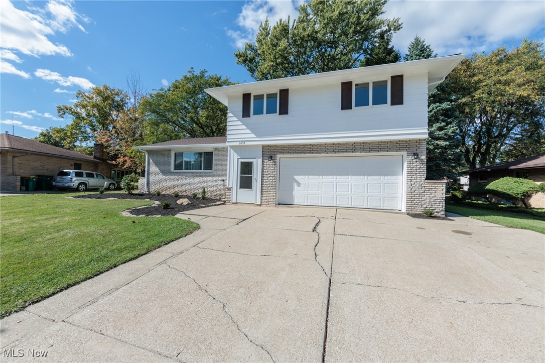 6258 Carlyle Drive Seven Hills OH 44131