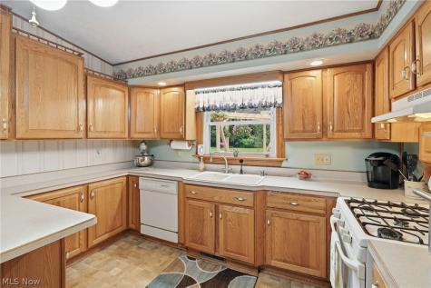 695 Old Forge Road Kent OH 44240