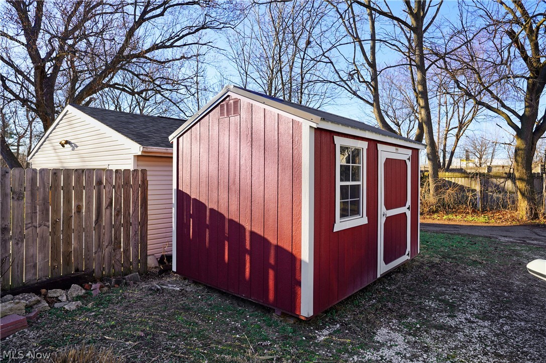 1237 Mcintosh Avenue Akron OH 44314